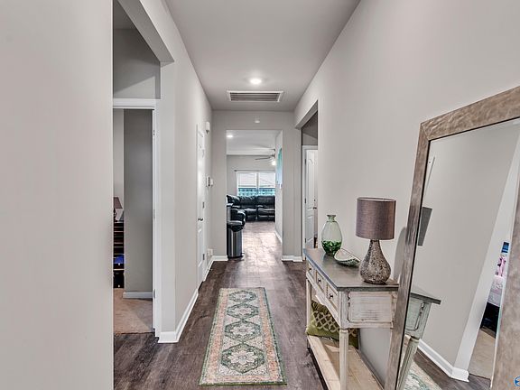 5th image of 109 Burlcrest Ct