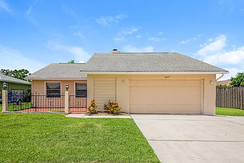 4277 Lancaster Dr Photo 1