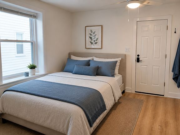 5th image of 463-465 Montclair Ave #463-1