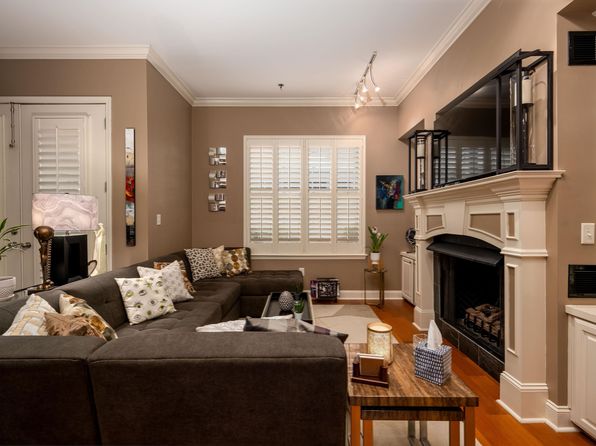 21 Mina Ave APT 207