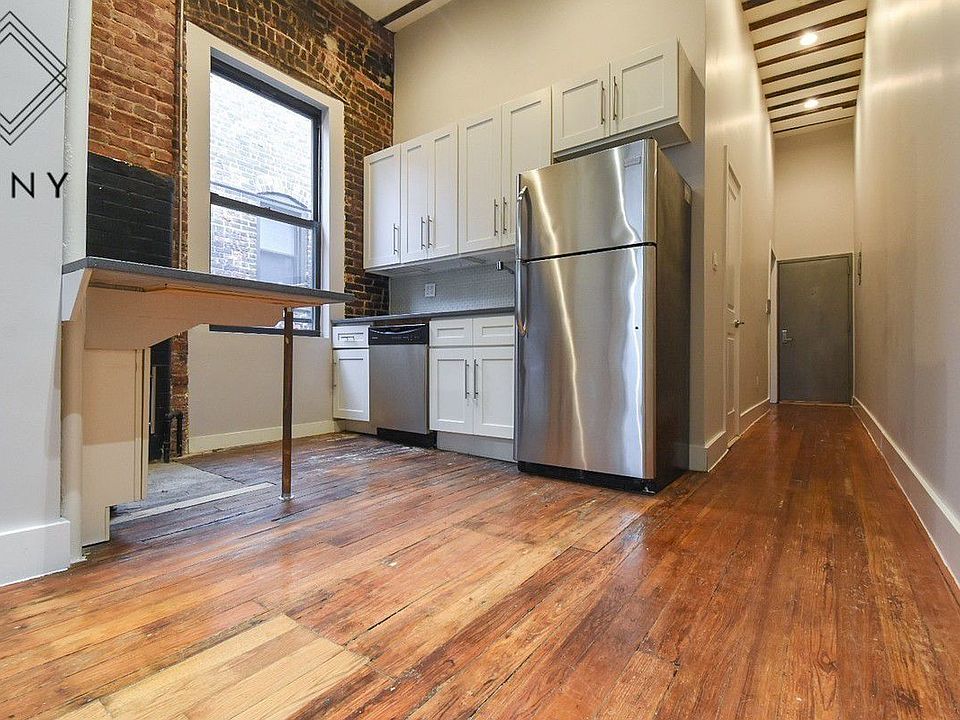 1st image of 555 Gates Ave APT 6A