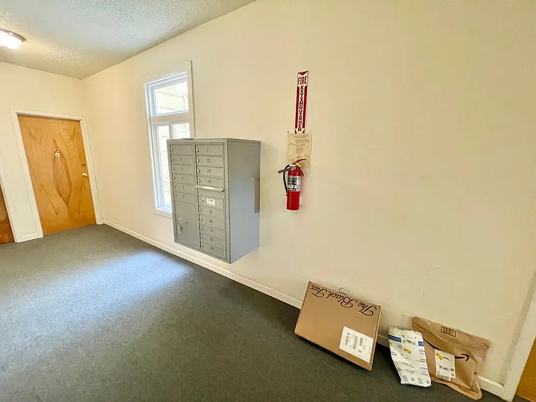 1324 Jackson St #24 — Photo 15