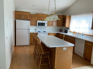 722 24th St SE, Willmar, MN 56201