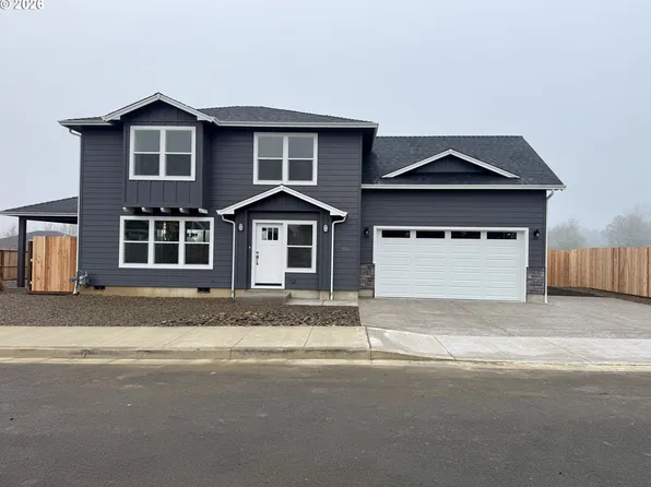 154 Coles Valley St, Sutherlin, OR 97479