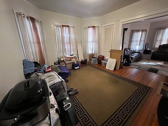 4th image of 57 W Sidney Ave Floor 2