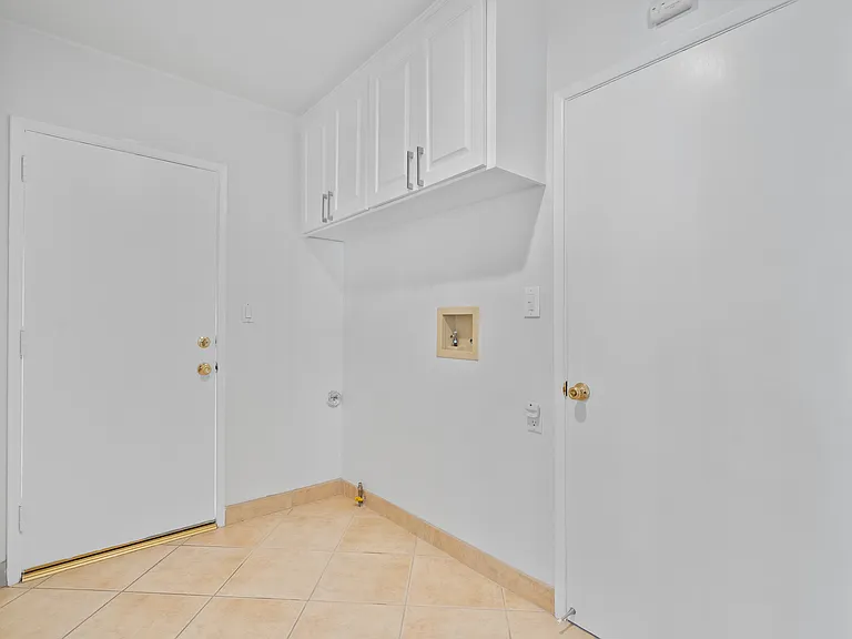 4159 Regal Oak Dr — Photo 20