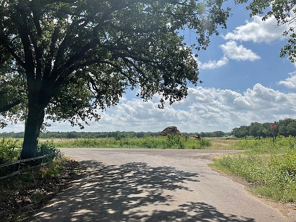 4th image of 947 County Road 1131