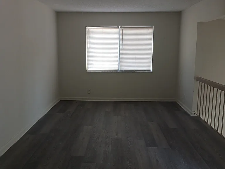 2107 NW 59th Ter #60-E — Photo 4