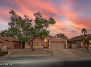 7464 N Bradstreet Dr, Tucson, AZ 85743