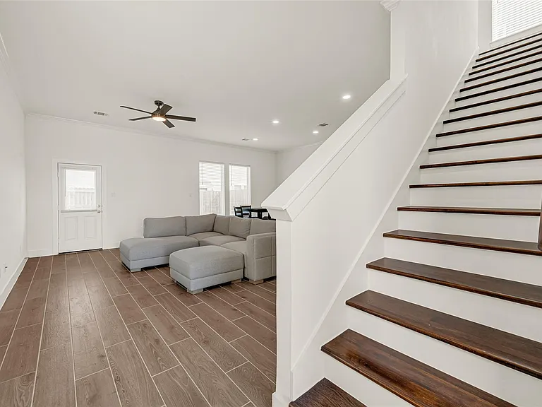6405 Leopold Star Ln — Photo 4