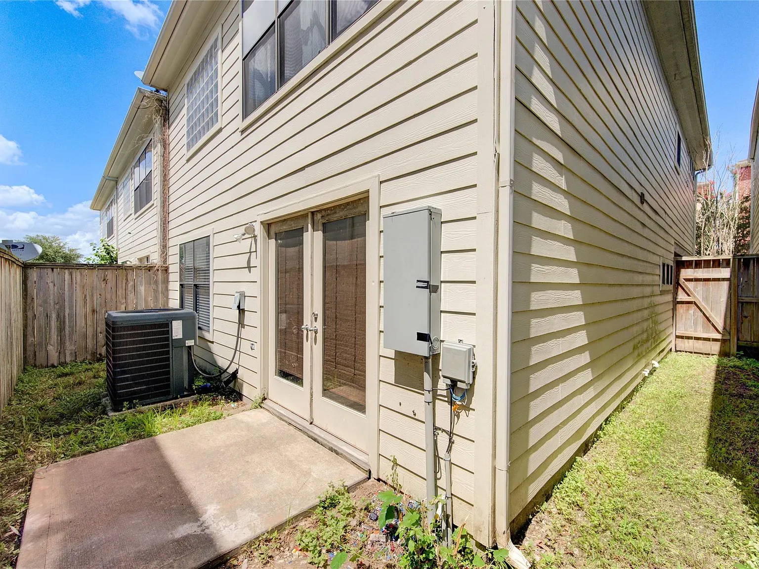3 bed, 2.5 bath, 1862 sqft, $1,950 — Photo 3