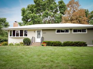 4833 Sharon Ln, White Bear Lake, MN 55110