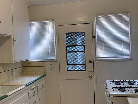 5th image of 4239 Degnan Blvd #4241