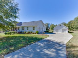 182 Farm Hill Dr, Clarkesville, GA 30523