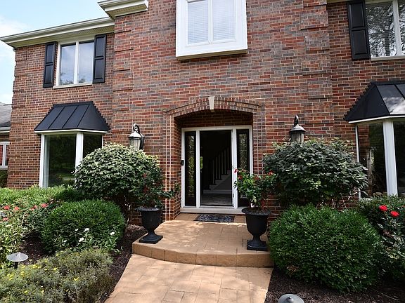 2nd image of 26525 N Countryside Lake Dr