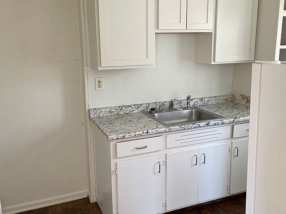 2nd image of 1469 E 256th St