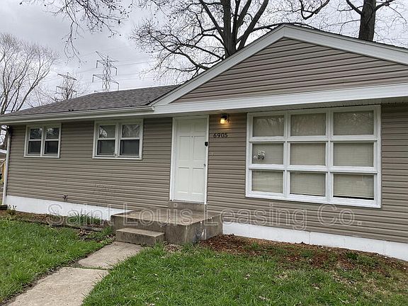 3rd image of 6905 Berkridge Ct