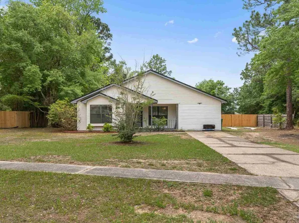 426 Brown Pl, Crestview, FL 32539