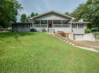 2135 Ivy Ln, Cumming, GA 30041