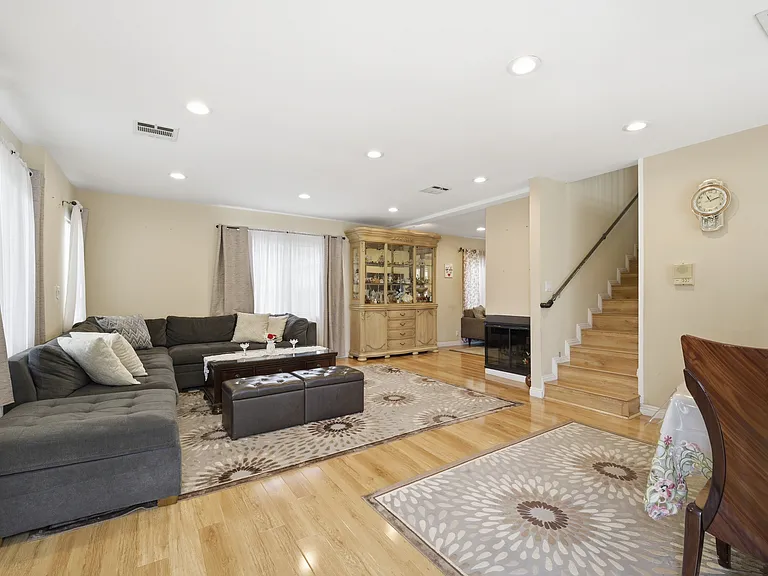 10060 Tujunga Canyon Blvd — Photo 4