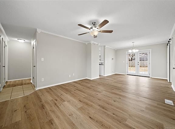 5th image of 230 S 185th Ave E