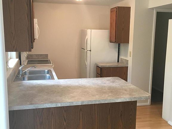 3rd image of 4504 Christina Ln