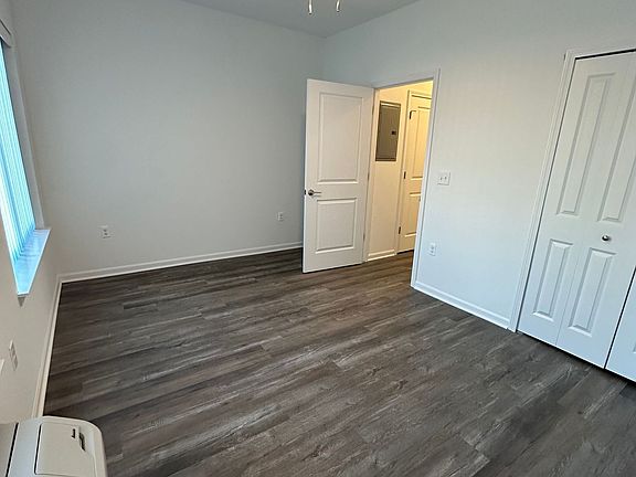 5th image of 8775 W Nine Mile Rd #108