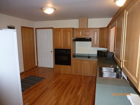4th image of 11 Forestwood Dr