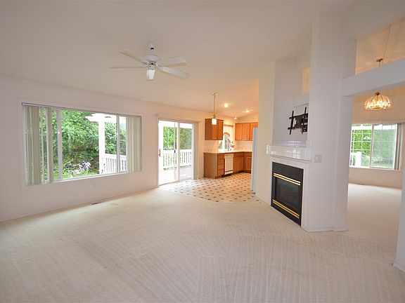 4th image of 22902 E Settler Dr