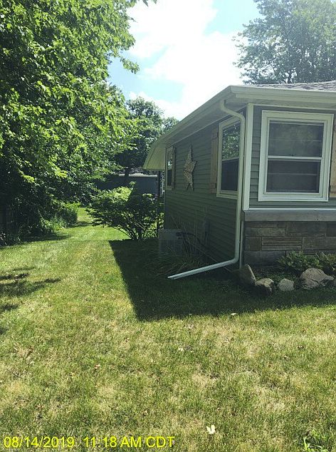 2nd image of 13321 Osborne St