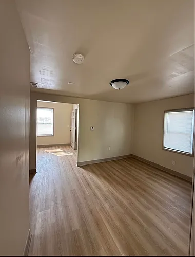 423 Marion Ave #3 Photo 1