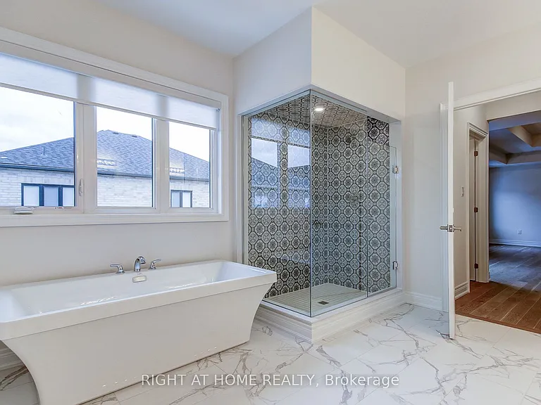 51 Lorrain Hand Cres — Photo 47