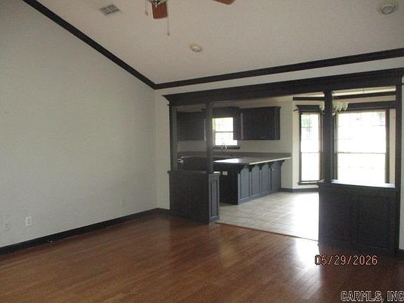 3rd image of 16 Rolling Hills Dr