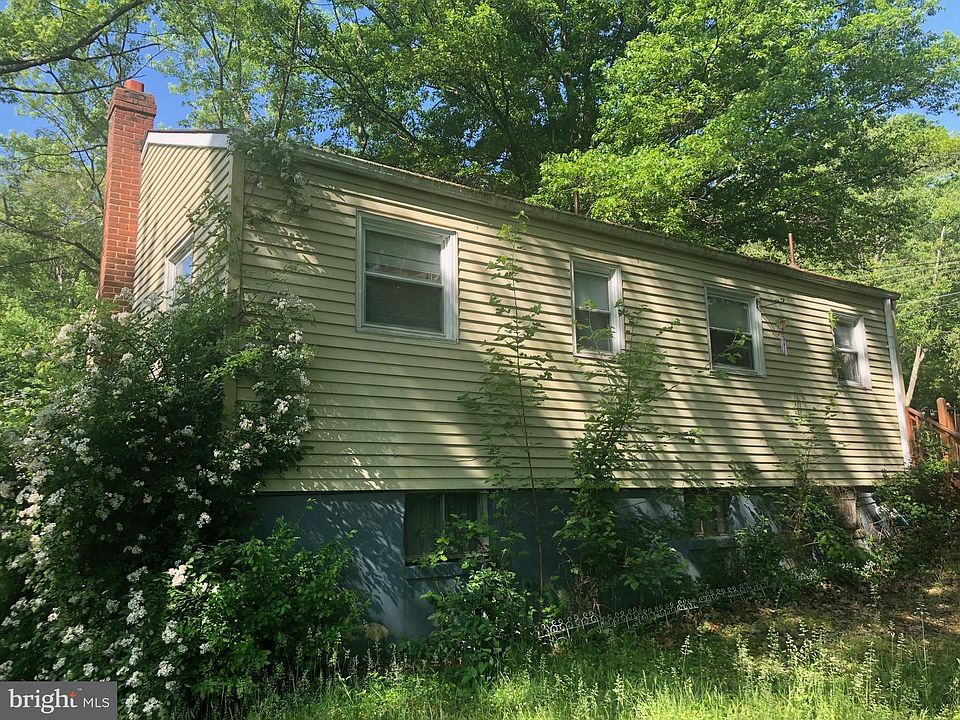 2nd image of 13421 Pinetree Dr