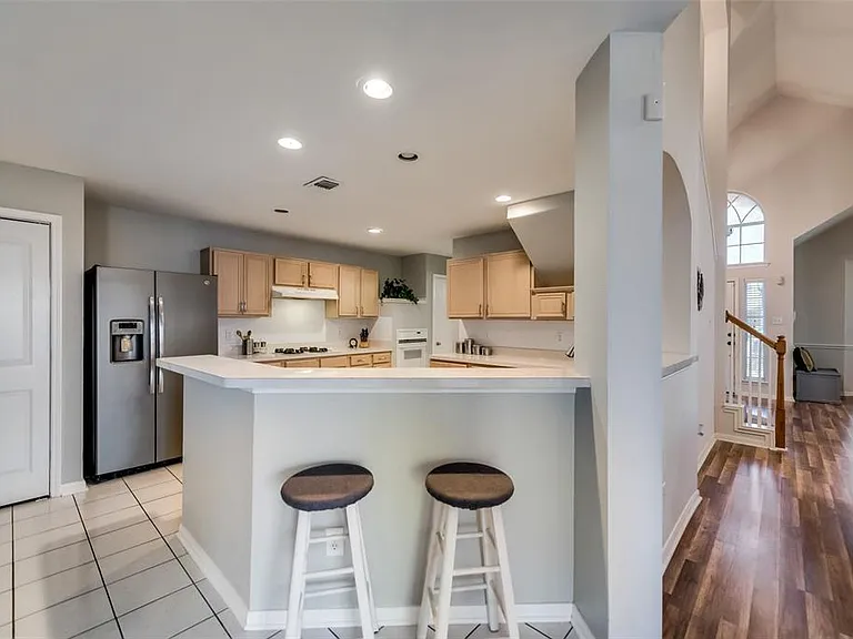 8801 Clearlake Dr — Photo 15