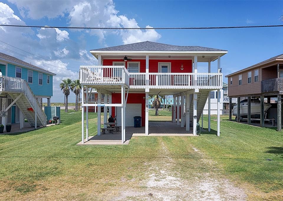 1st image of 332 Sand Dune Court