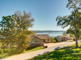 33 Vern Rd, Kimberling City, MO 65686