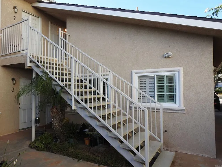 7440 Mesa College Dr #6 — Photo 2