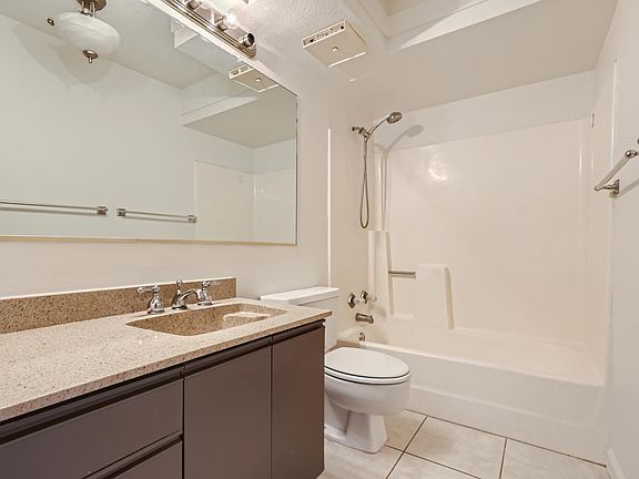5th image of 5035 N 10th Pl Unit 104