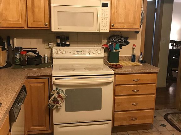 2nd image of 6053 N Keeler Ave