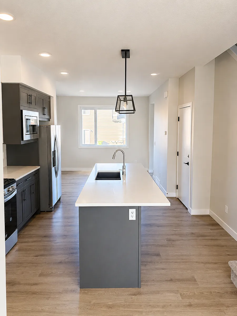 Building Photo - 105 Belmont Dr SW #105