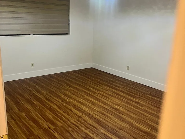 2900 NW 47th Ter #105B — Photo 9