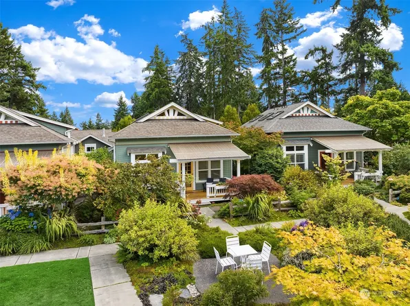 13324 NE 111th Court, Redmond, WA 98052