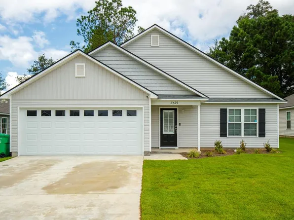 3679 Deidra Miller Cir, Valdosta, GA 31605
