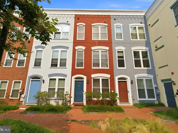 349 L St SE, Washington, DC 20003