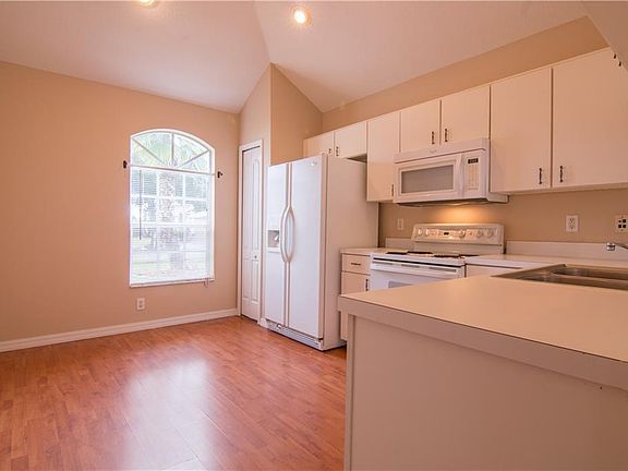 5th image of 9040 Egret Cove Cir
