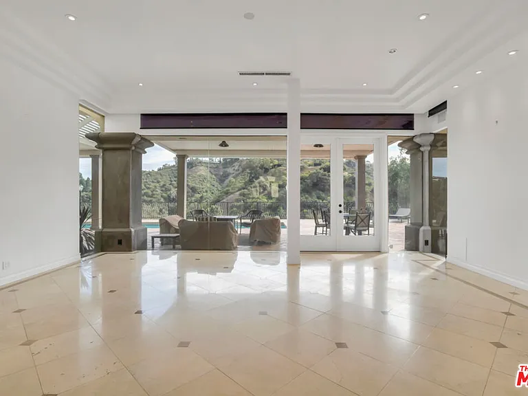 10557 Rocca Pl — Photo 13