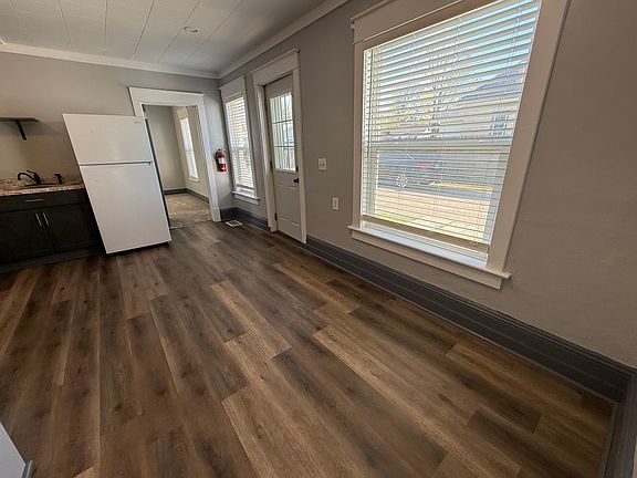 4th image of 26 S 1st St #1