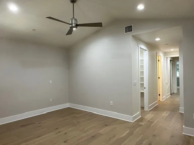 2020 Holly Dr #14 — Photo 40