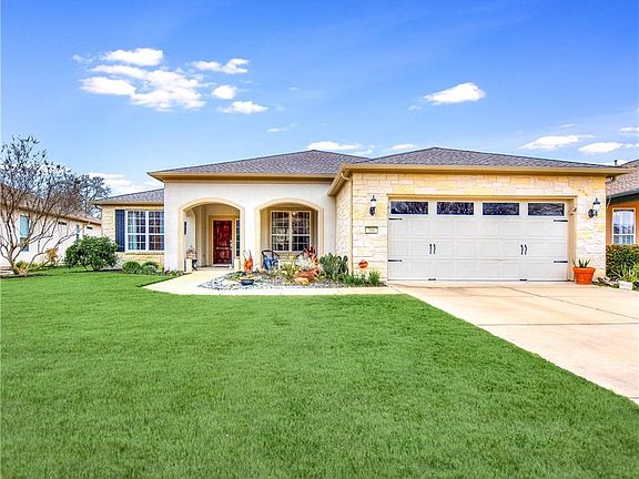 3rd image of 306 Independence Creek Ln